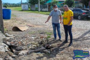 Leia mais sobre o artigo Tony Oliveira percorre Rua das Laranjeiras em busca de soluções