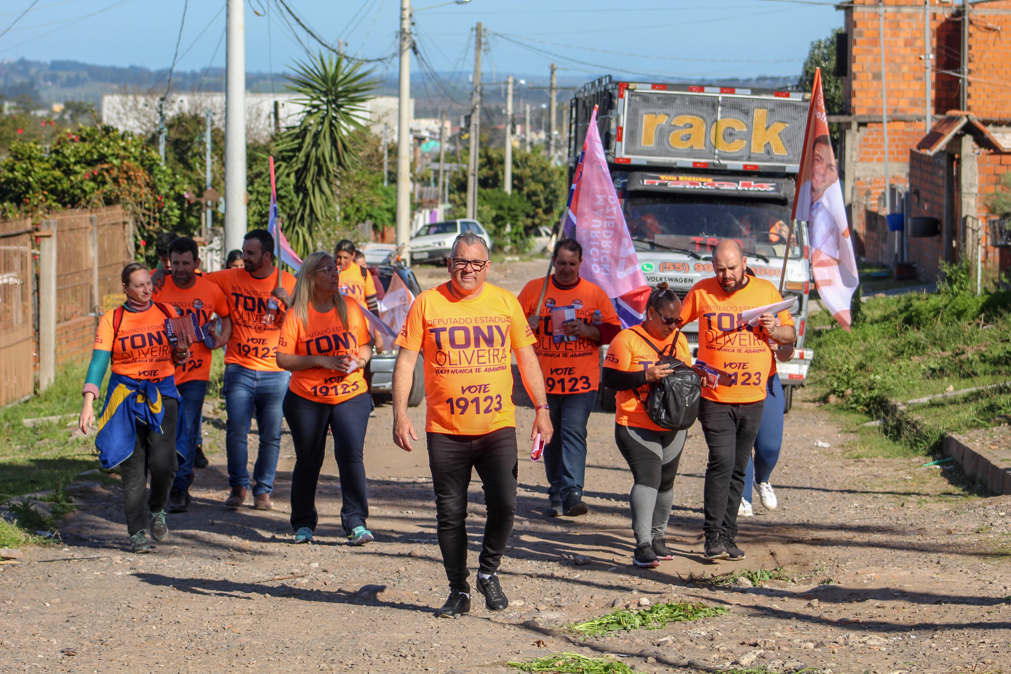 Leia mais sobre o artigo Zona oeste recebe caminhada do Tony Oliveira